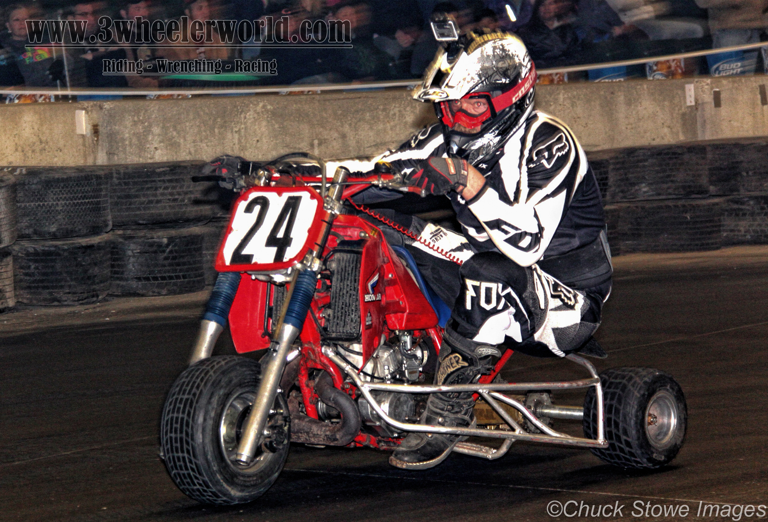 3WHeeLeR WoRLD Battle At the Barn Des Moines Iowa. Flat track